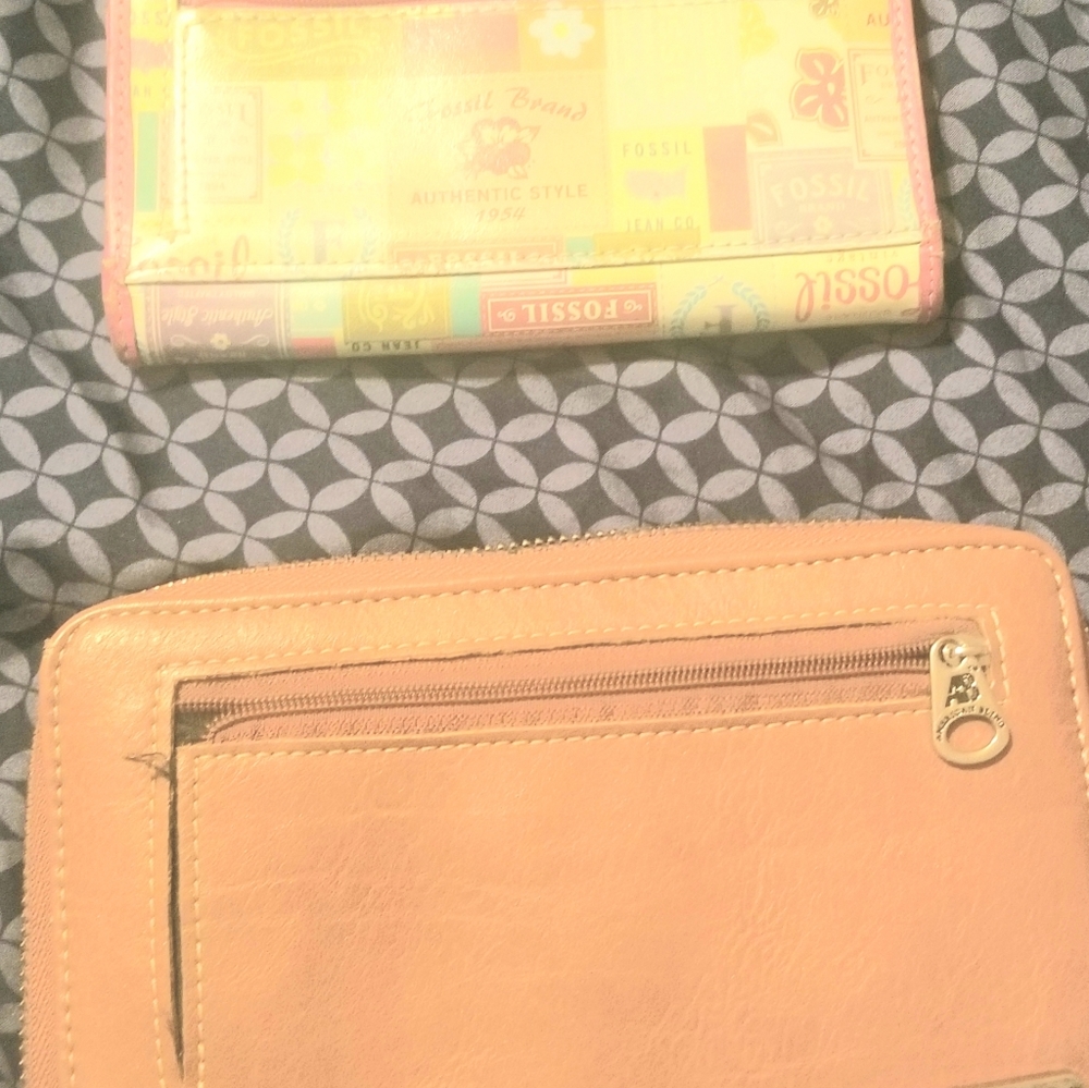 2 wallets for the price of one